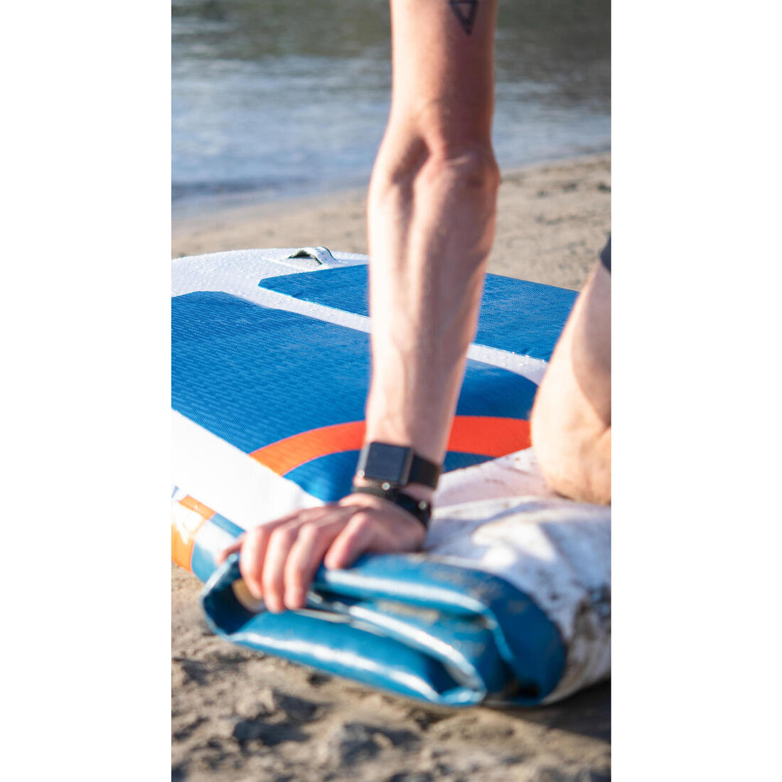 Stand up paddle ultra compact et stable 10 pieds (130 kg max) blanc et bleu