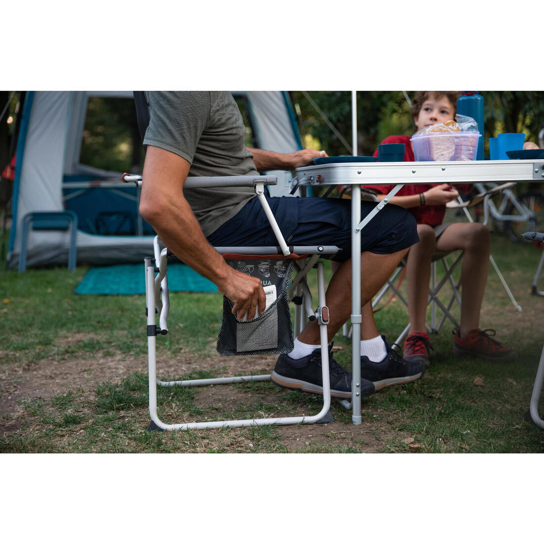 Chaise de camping pliante avec accoudoir