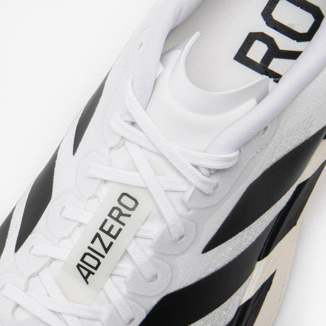 Chaussures running femme, adidas Adizero Evo SL noires et blanches