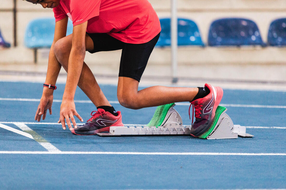 Chaussures de running Enfant - Kiprun fast noires jaunes