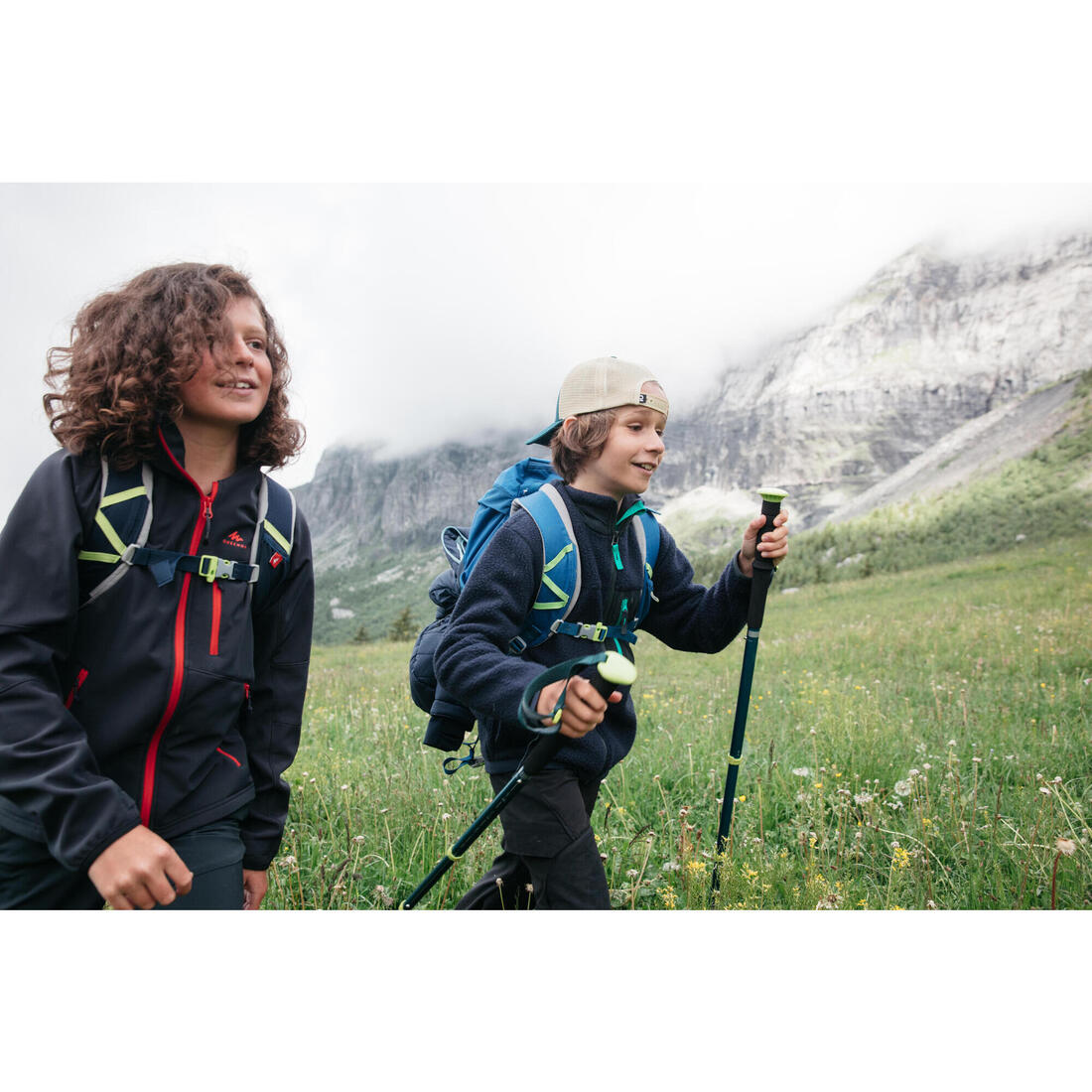 Veste softshell de randonnée enfant 7-15 ans, MH900 noir