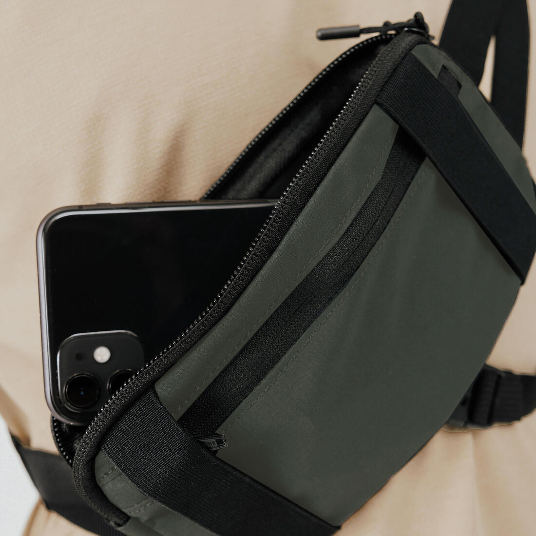 Sac running 2 positions Homme Femme- KIPRUN 0,5 L
