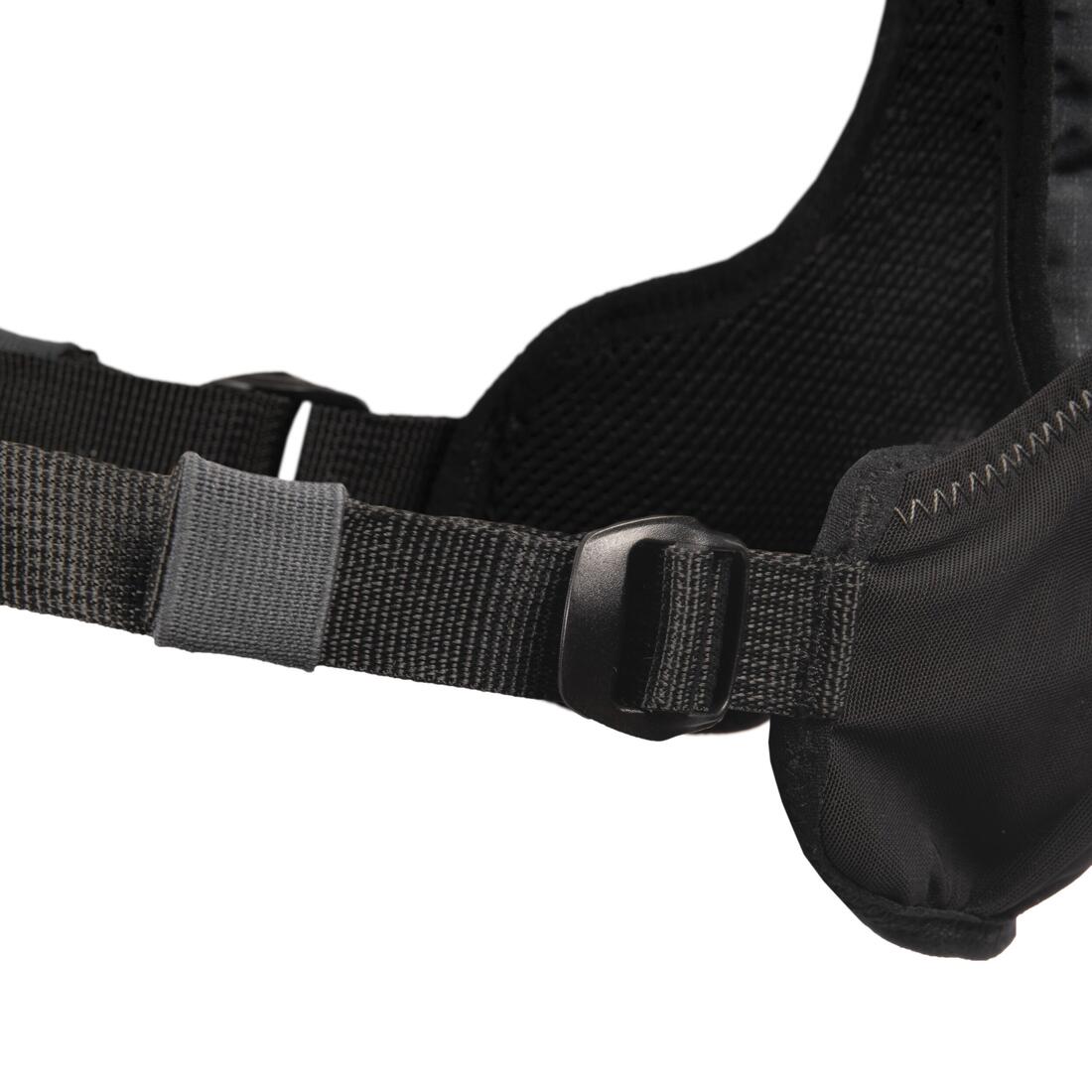 Sac d'hydratation mixte + poche à eau 1L incluse - KIPRUN 500 5L essentiel noir