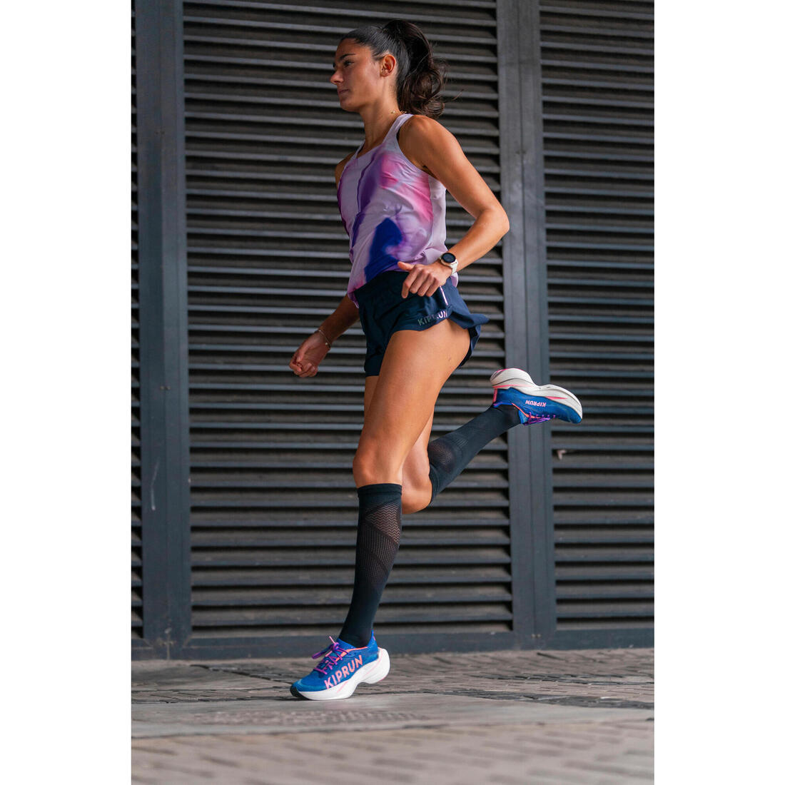 Short running & trail léger femme - kiprun run 900 light violet foncé