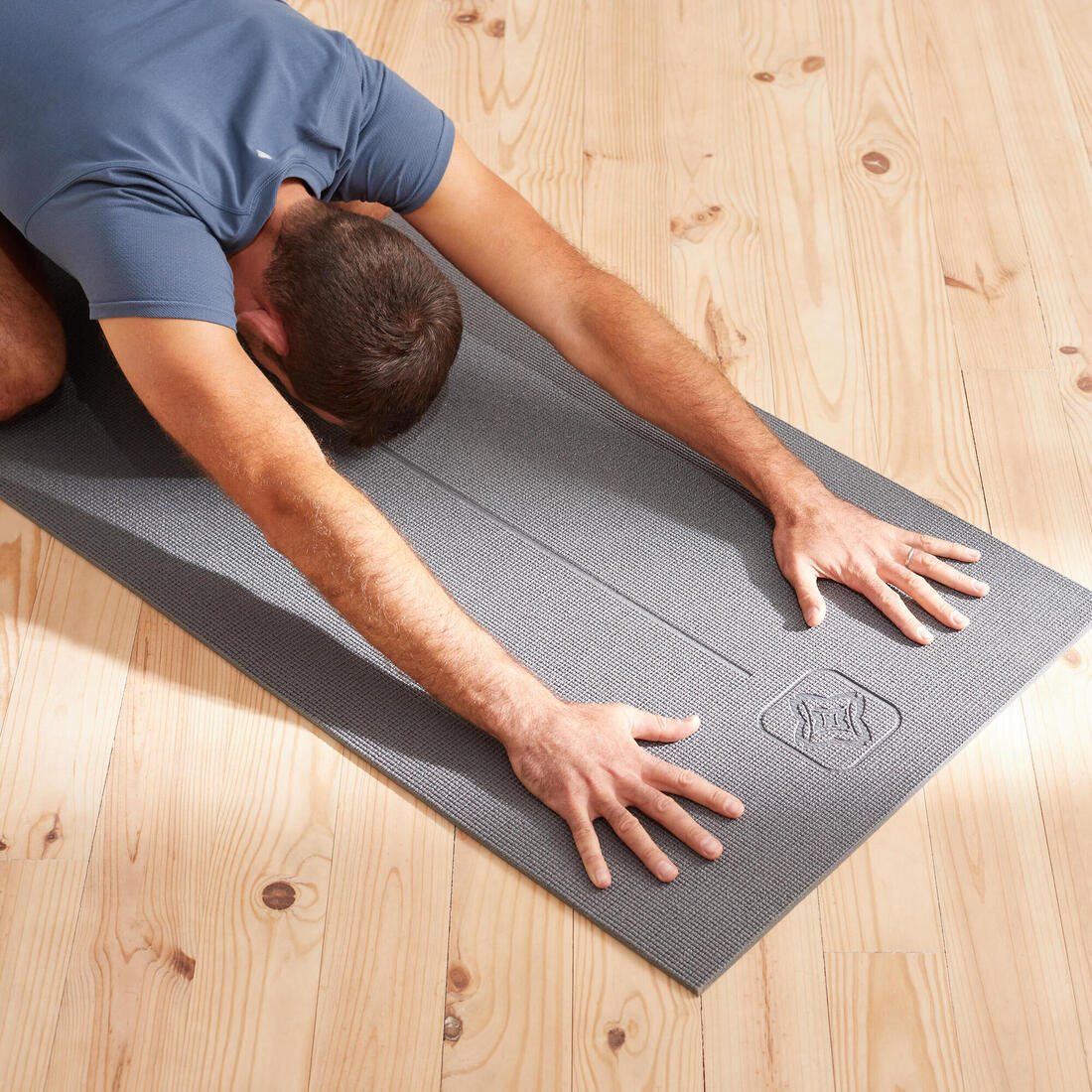 Tapis de yoga doux adhérence et confort 8 mm
