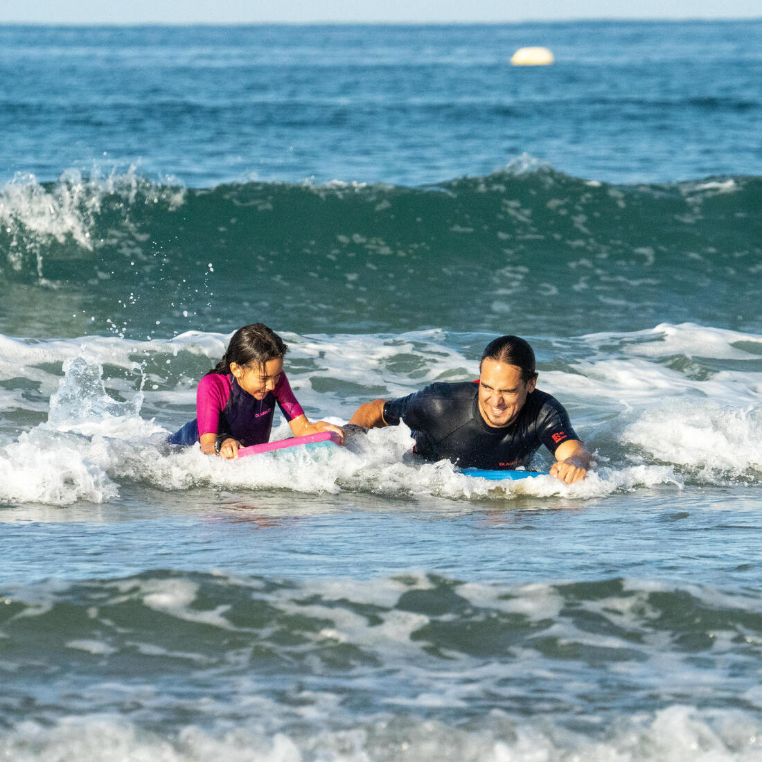 Bodyboard 100 Junior bleu jaune avec leash poignet