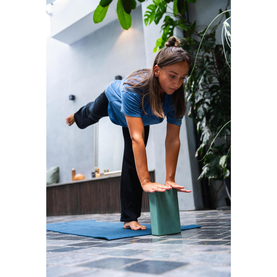 Brique de yoga en mousse, acajou