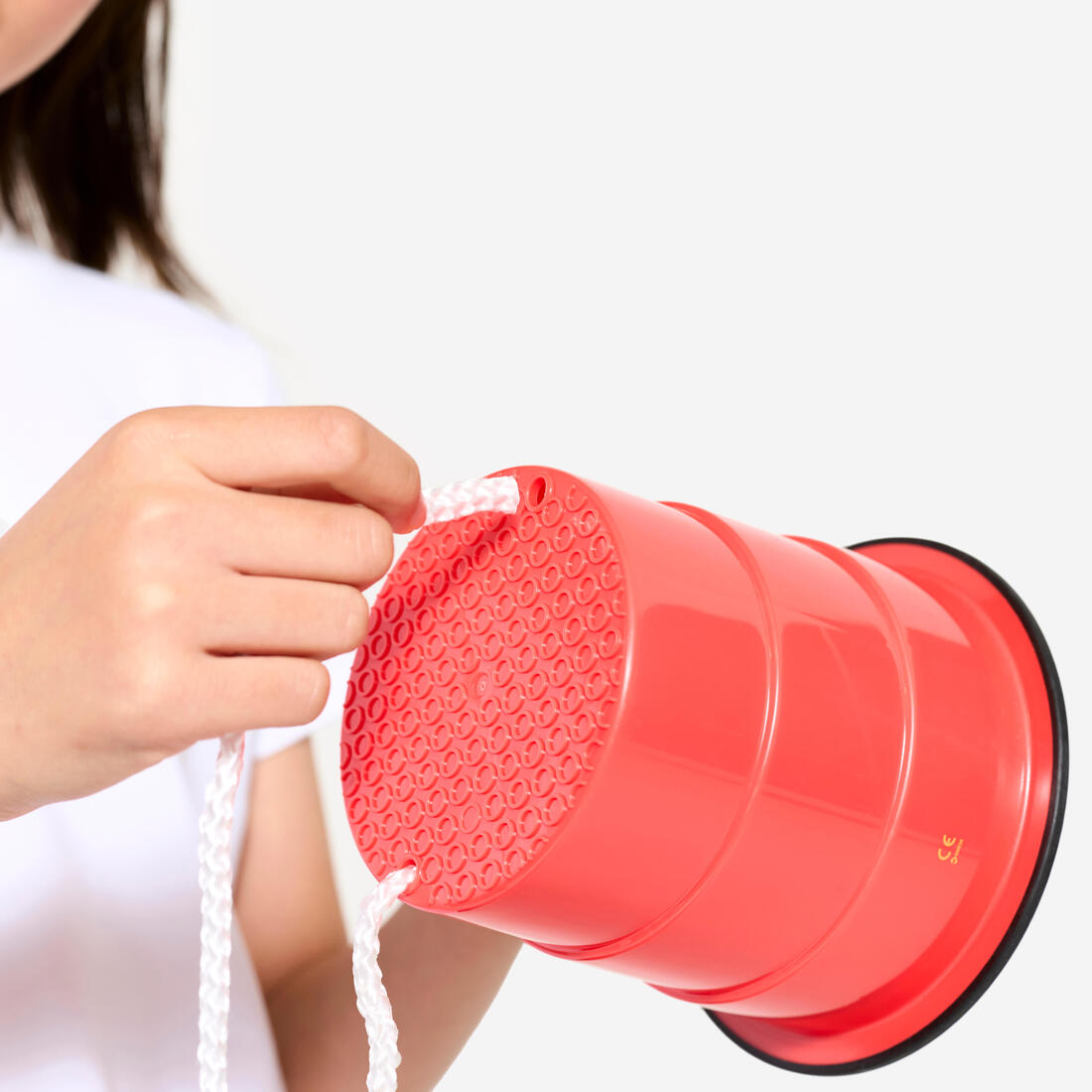 ECHASSES POTS POUR ENFANT AVEC PATINS ANTIDERAPANTS.