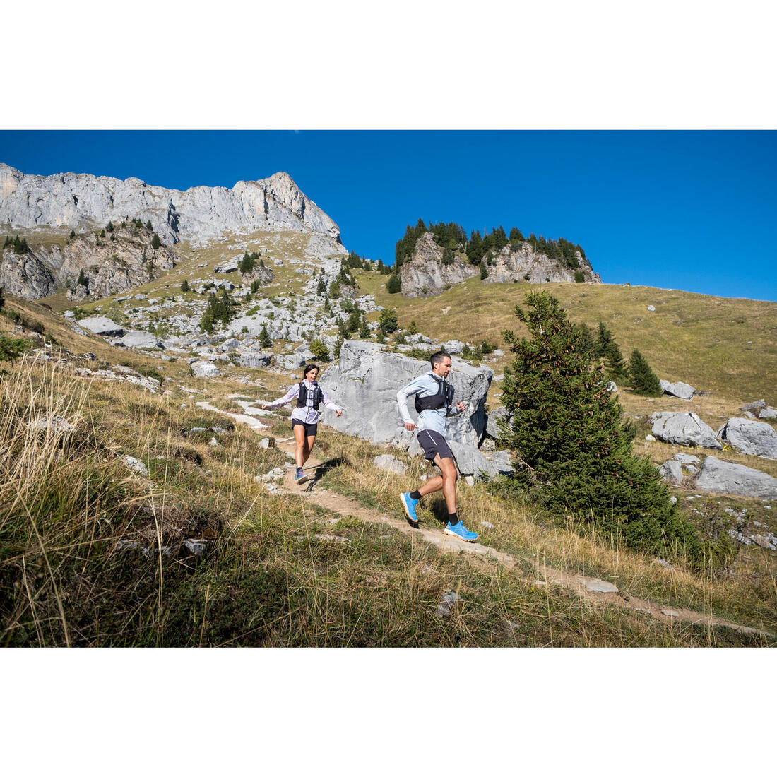 Short de trail running baggy femme noir