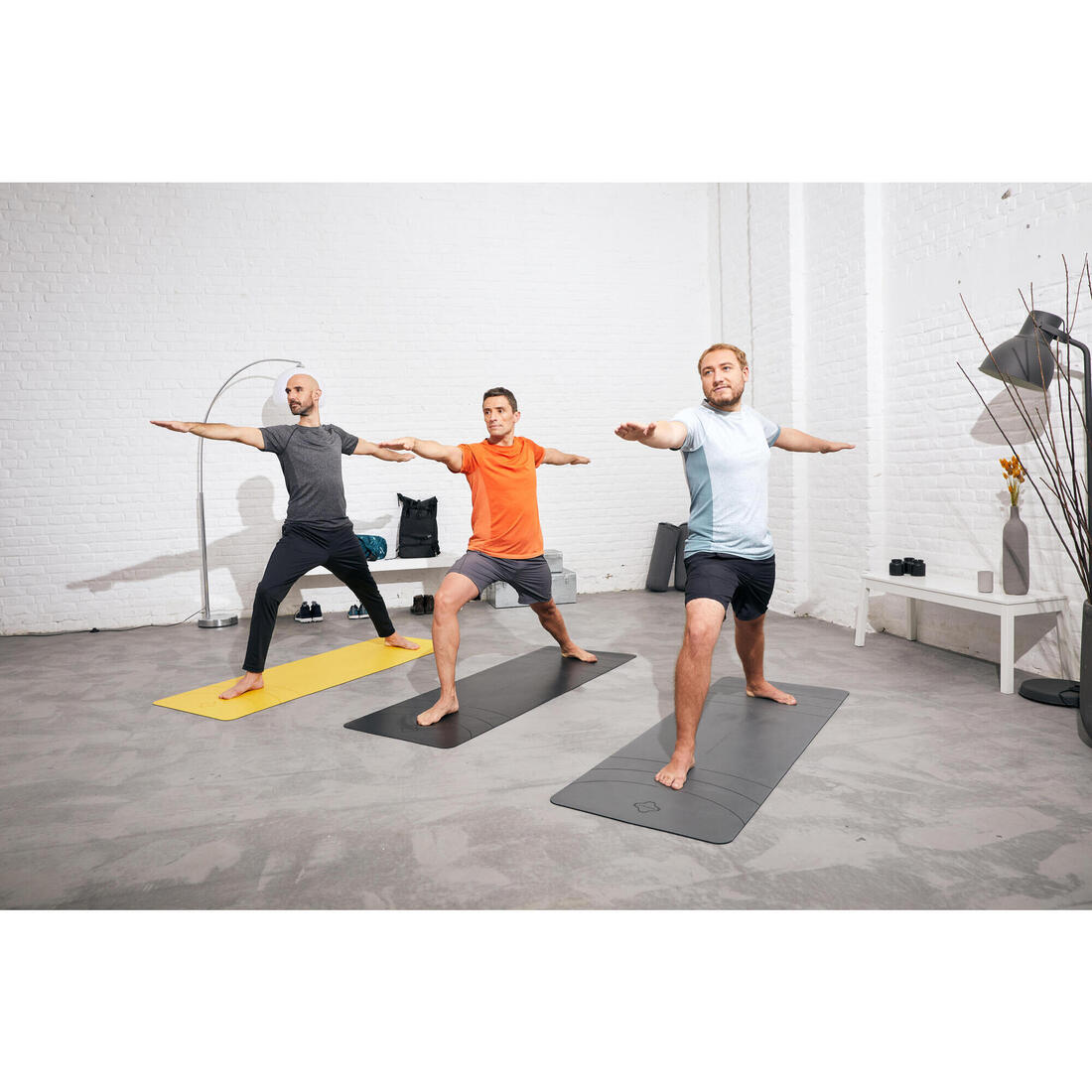 T SHIRT MANCHES COURTES SEAMLESS - SANS COUTURE YOGA DYNAMIQUE HOMME
