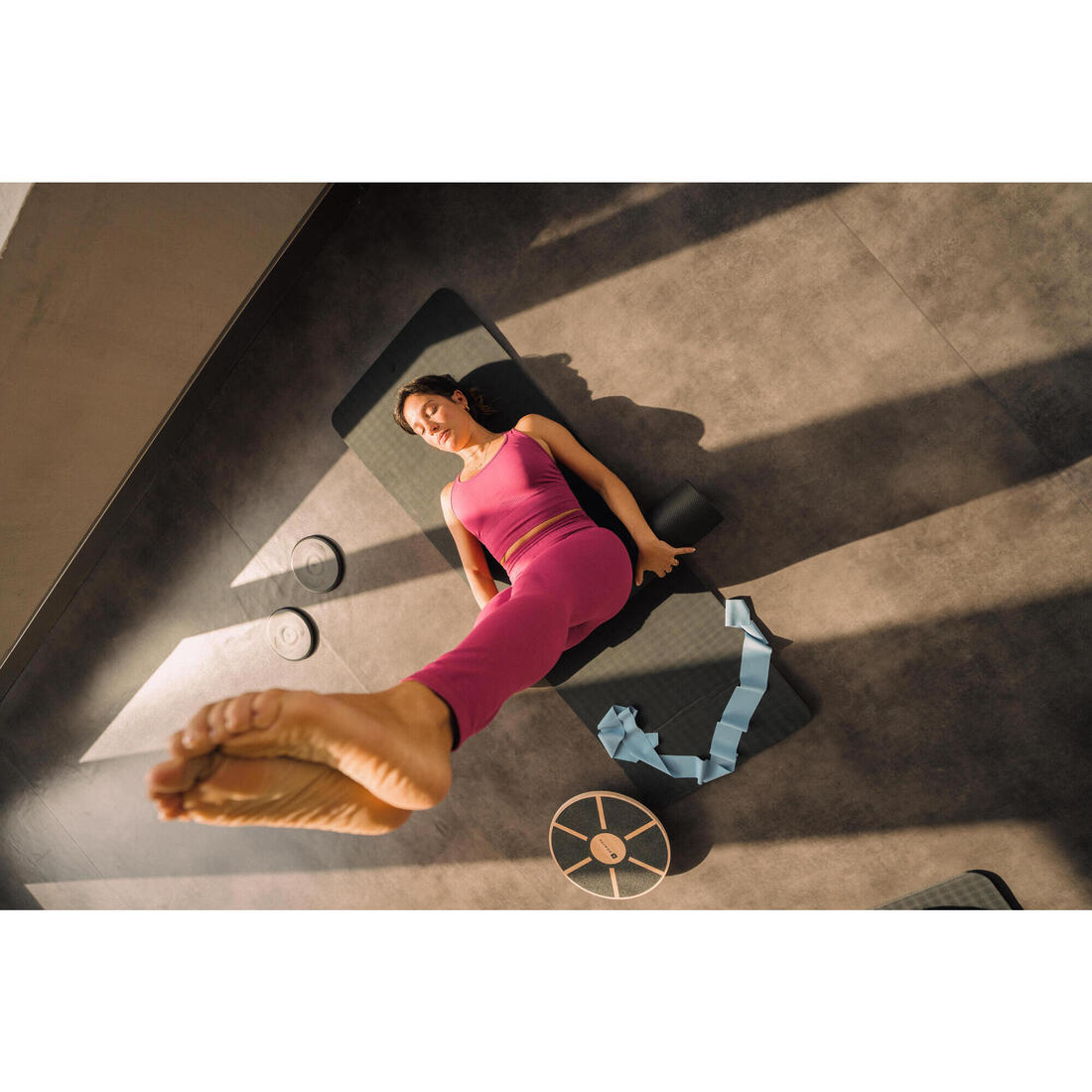 Rouleau en mousse de Pilates longueur 90 cm diamètre 15 cm, Foam roller noir