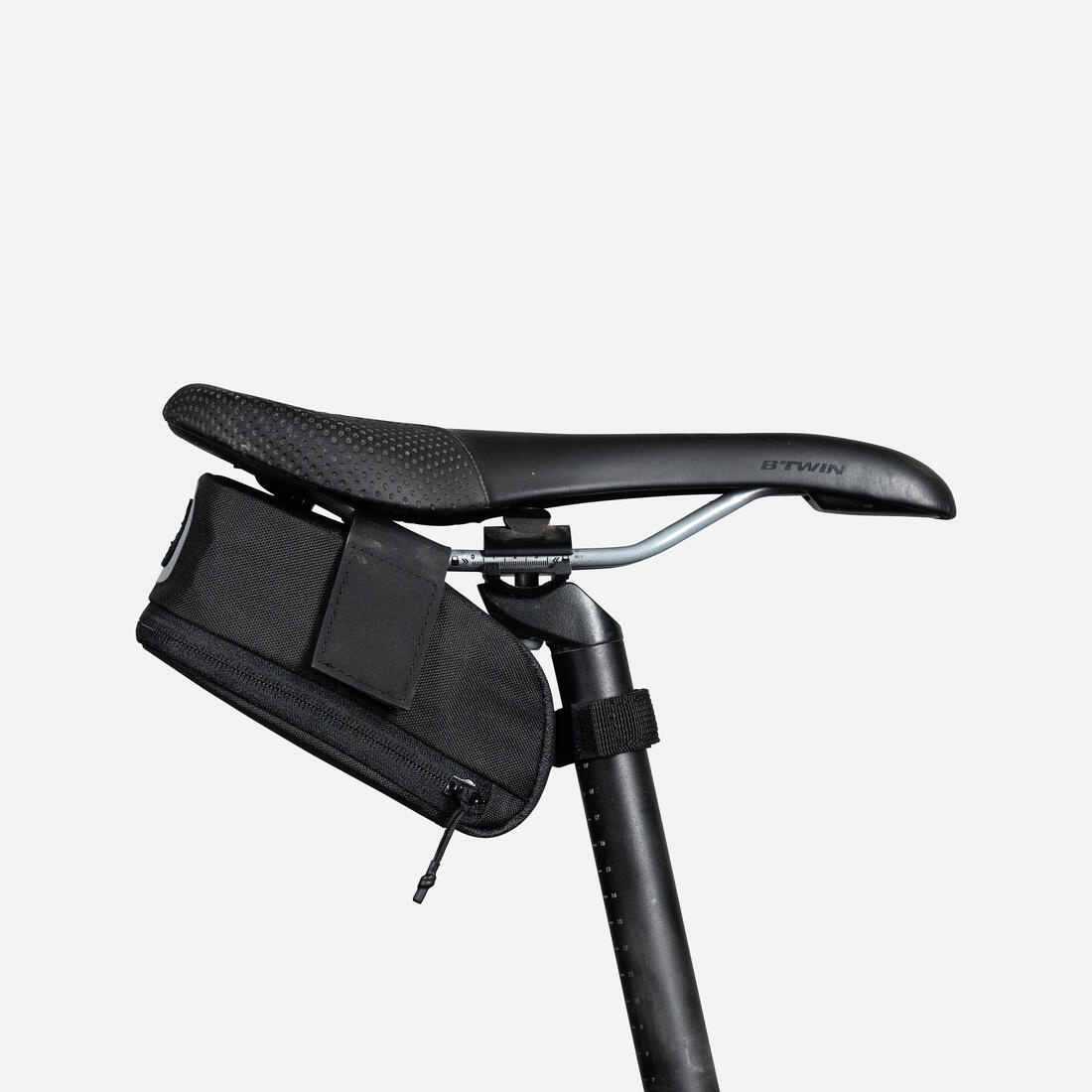 KIT SACOCHE DE SELLE EASY M 0.6L NOIR + MULTITOOL + 3 DéMONTE-PNEU