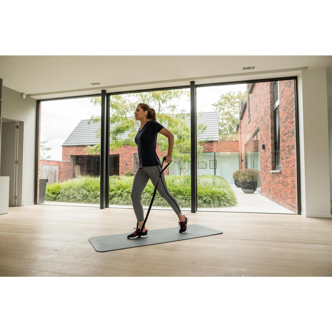 BANDE ELASTIQUE TONE TUBE AVEC POIGNEES 2,5KG/5Llbs FAIBLE RESISTANCE GRIS