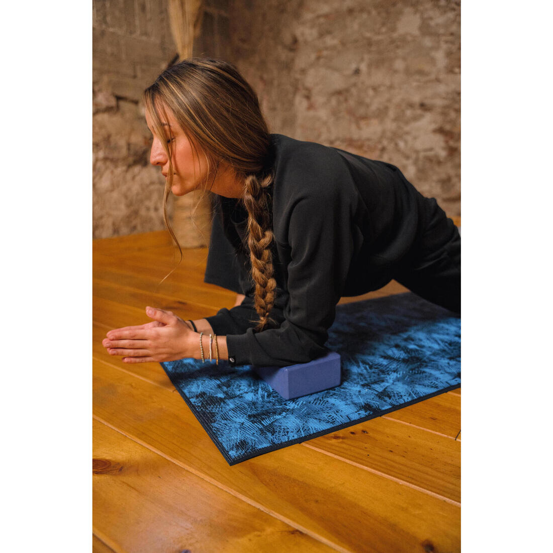 Tapis de yoga doux adhérence et confort 8 mm