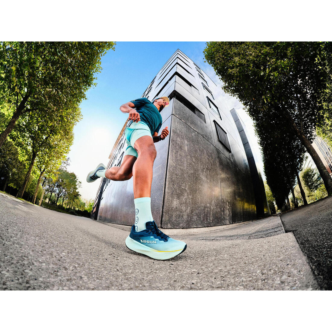 Chaussures de running route homme, Kiprun Kipride Max gris et