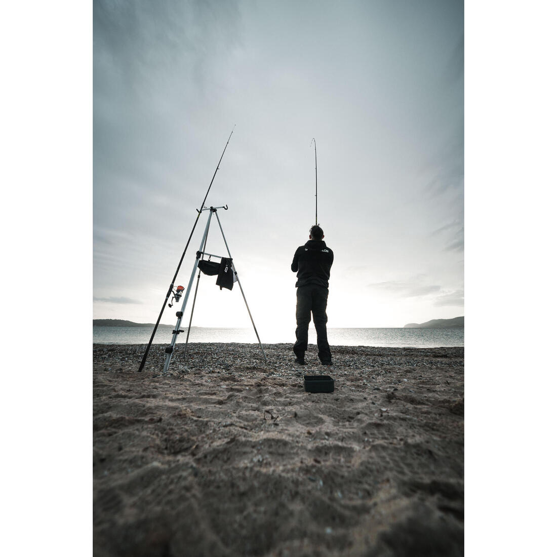 Canne de pêche en surfcasting SYMBIOS LIGHT-900 420 TELESCO 80-150g