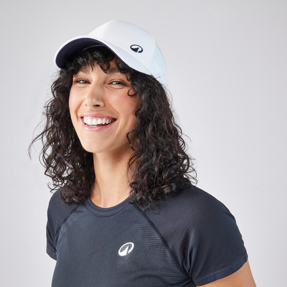 CASQUETTE DE SPORT ARTENGO TC 900 BLANC MARINE T56