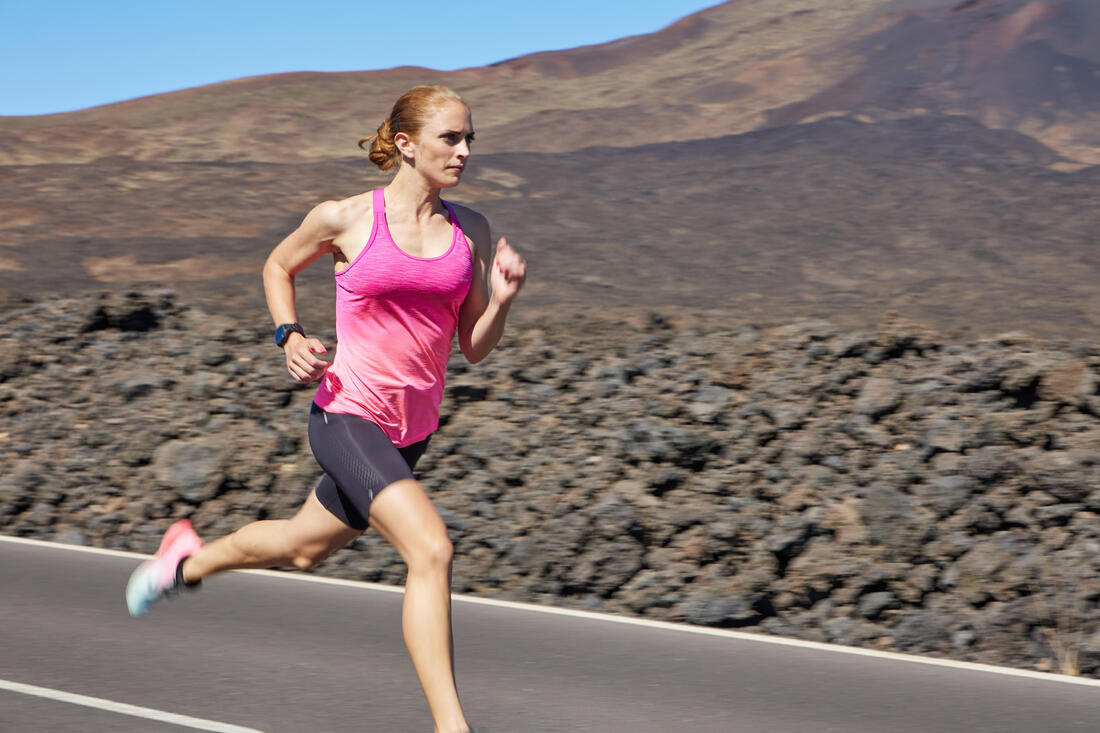CHAUSSETTES DE RUNNING RUN900 FINES INVISIBLES BLEUE