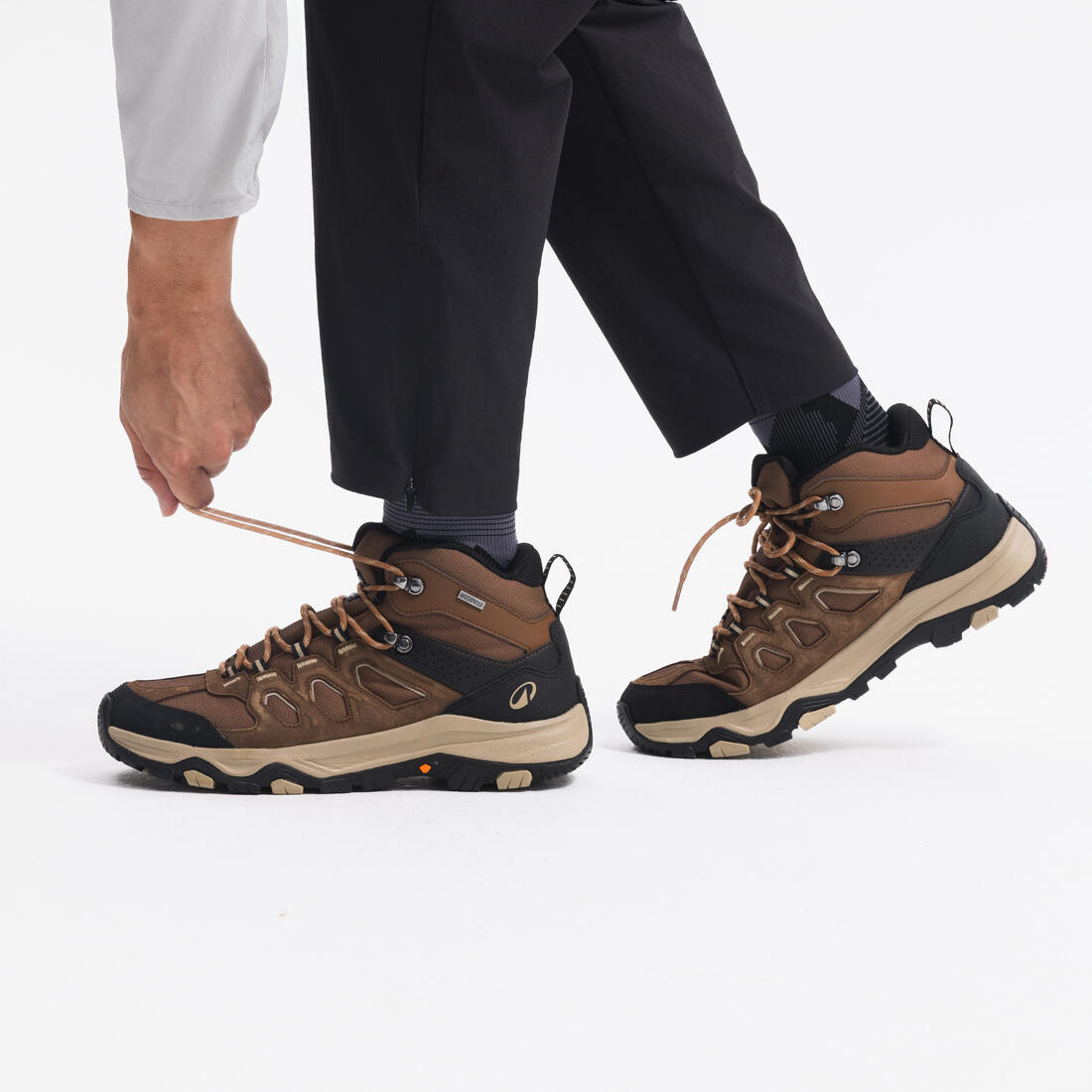 Chaussures de randonnée hautes imperméables homme, MH500