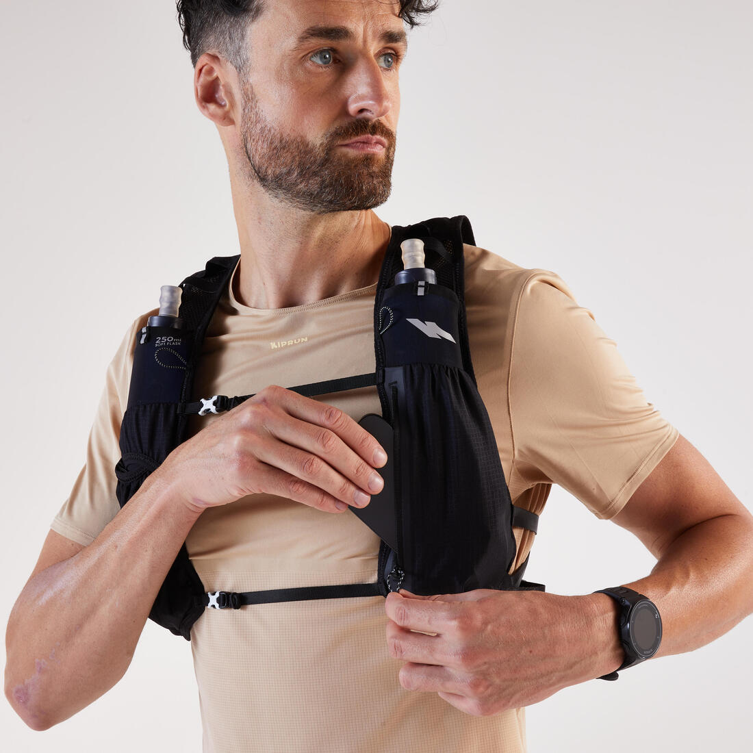 Sac trail running 5l turquoise - vendu avec poche à eau 1l