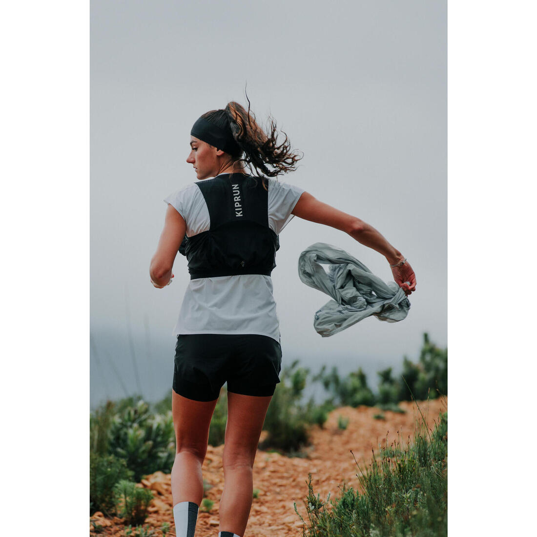 Short 2 en 1 running & trail longue distance femme - kiprun run 900 ultra noir