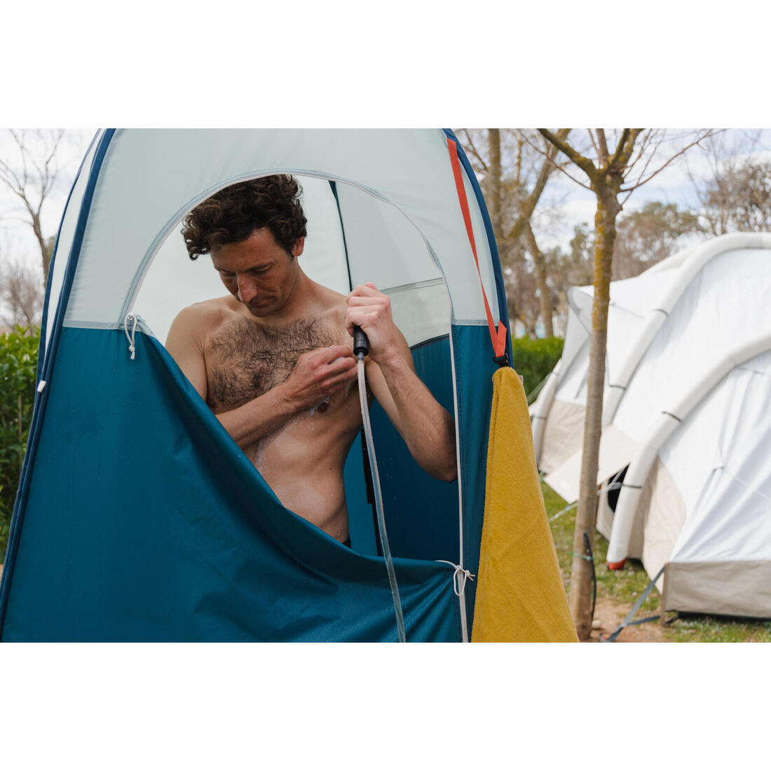 DOUCHE PRESSION SOLAIRE POUR LE CAMPING - 10 LITRES