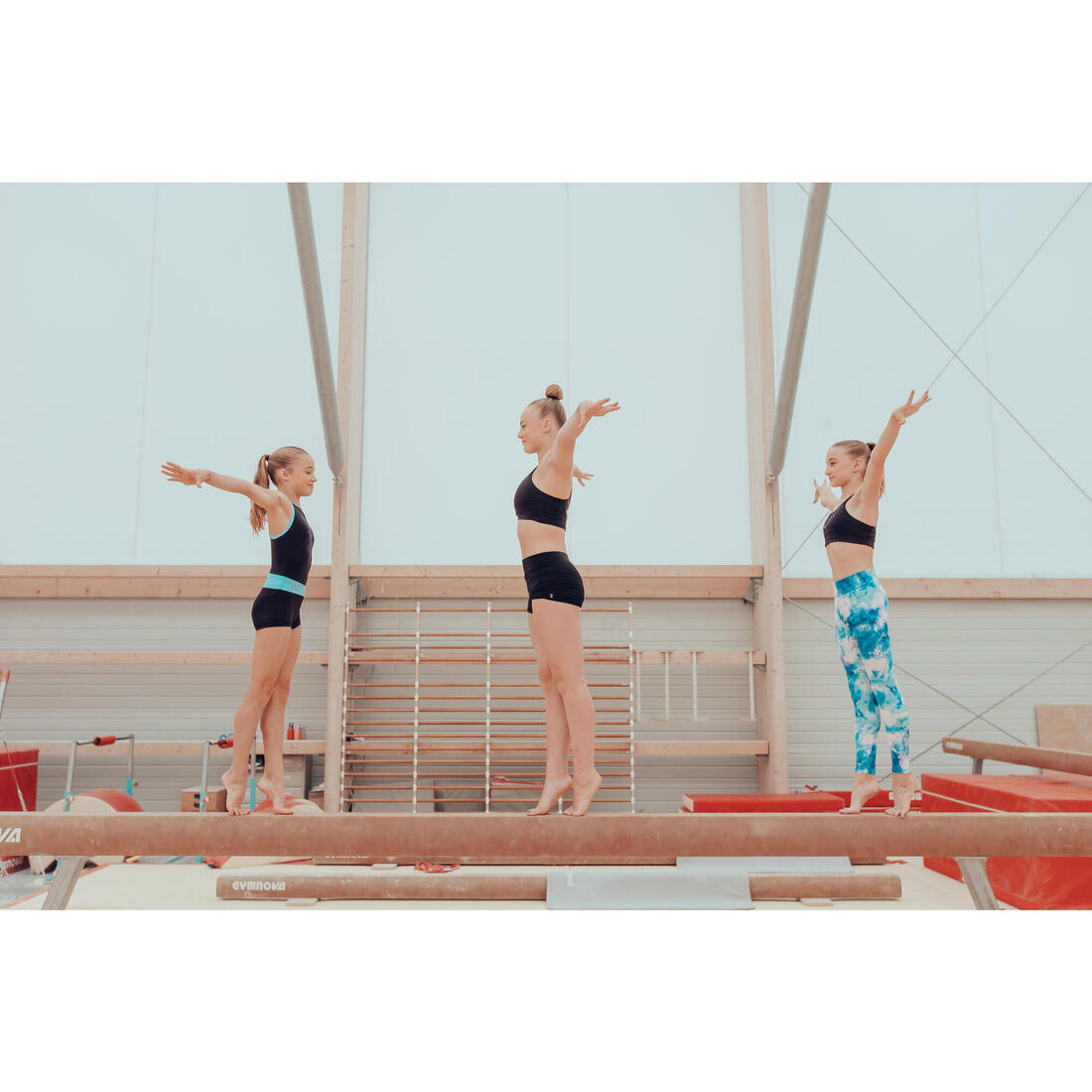 Short gym fille - basique noir