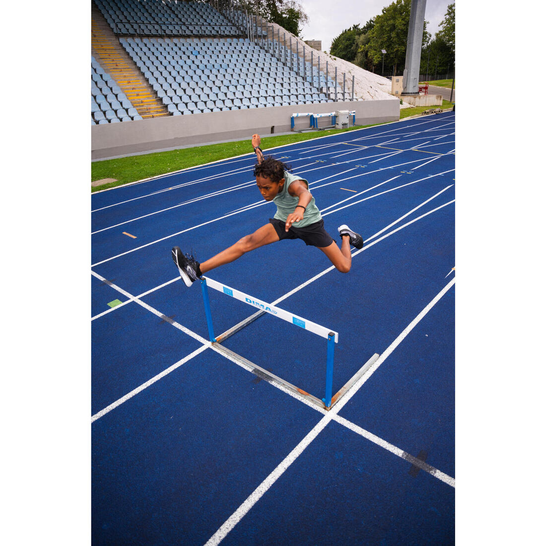 Chaussures de running Enfant - KIPRUN K500 FAST noires et jaunes