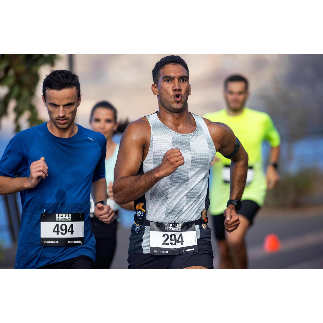 CEINTURE PORTE DOSSARD POUR COMPETITION DE RUNNING COURTE DISTANCE AU MARATHON