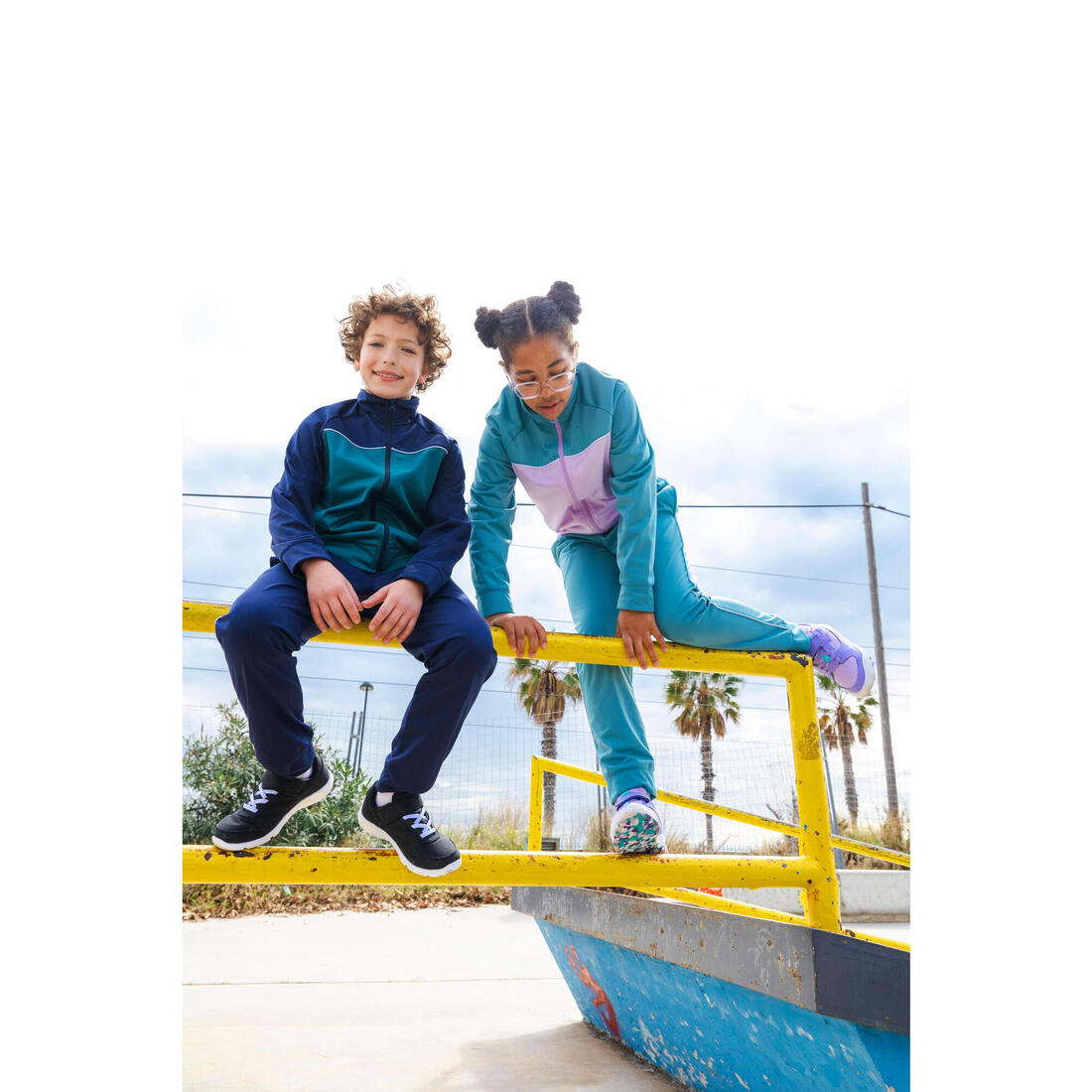 Chaussure enfant à scratch noire PW 100