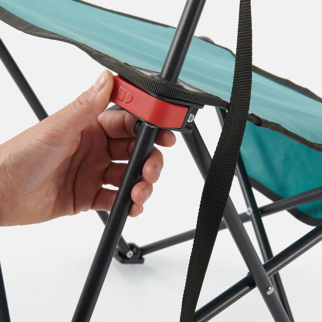 Chaise basse compacte de camping 100 bleue