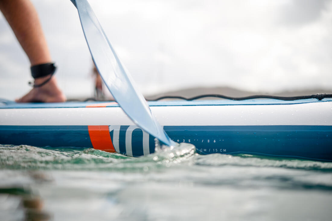 Stand up paddle ultra compact et stable 10 pieds (130 kg max) blanc et bleu