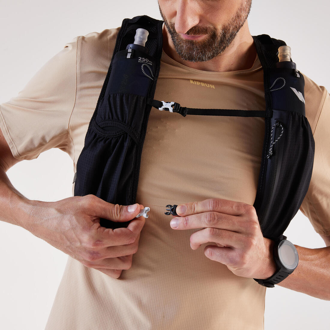 Sac trail running 5l turquoise - vendu avec poche à eau 1l