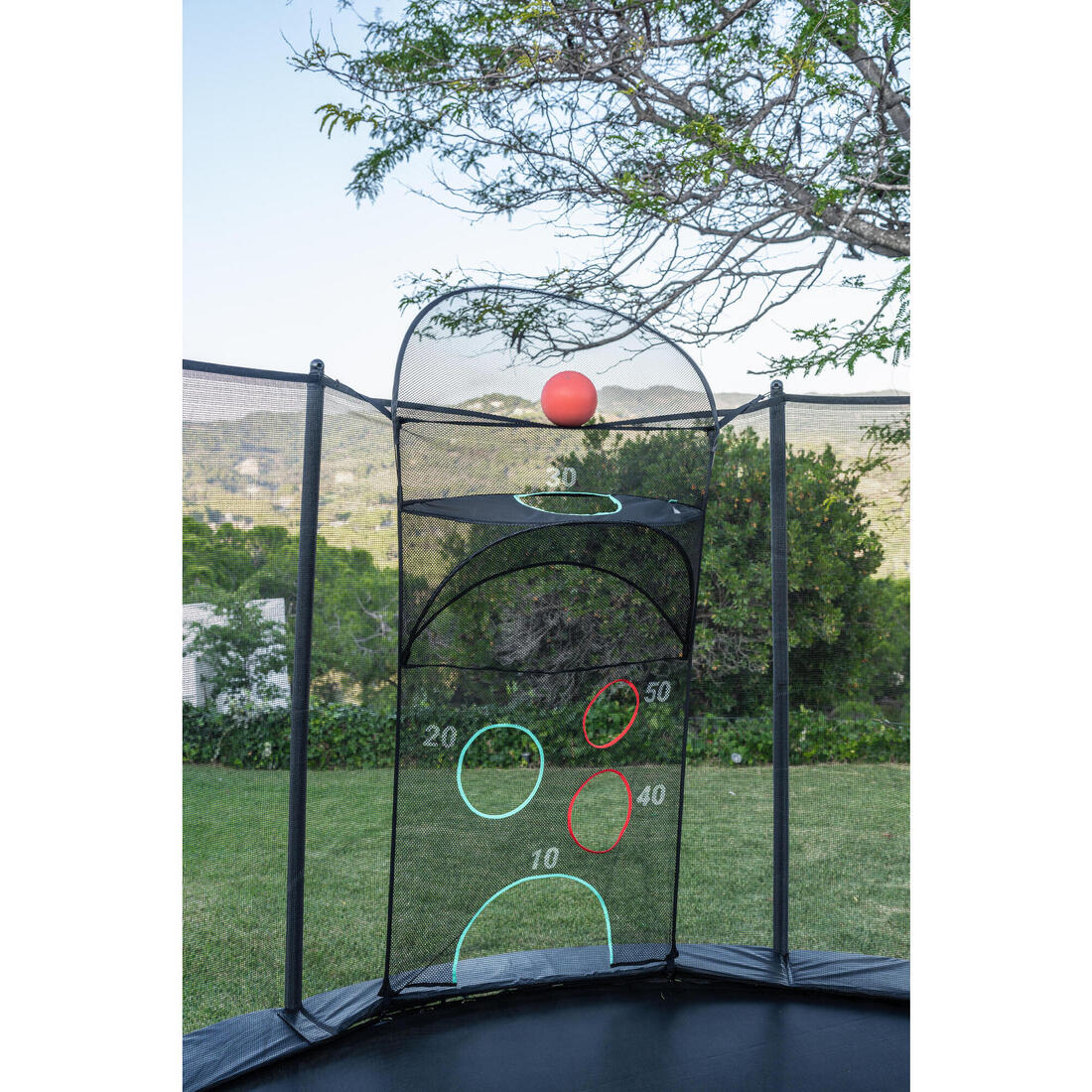 Jeu de trampoline, Cible pour ballon