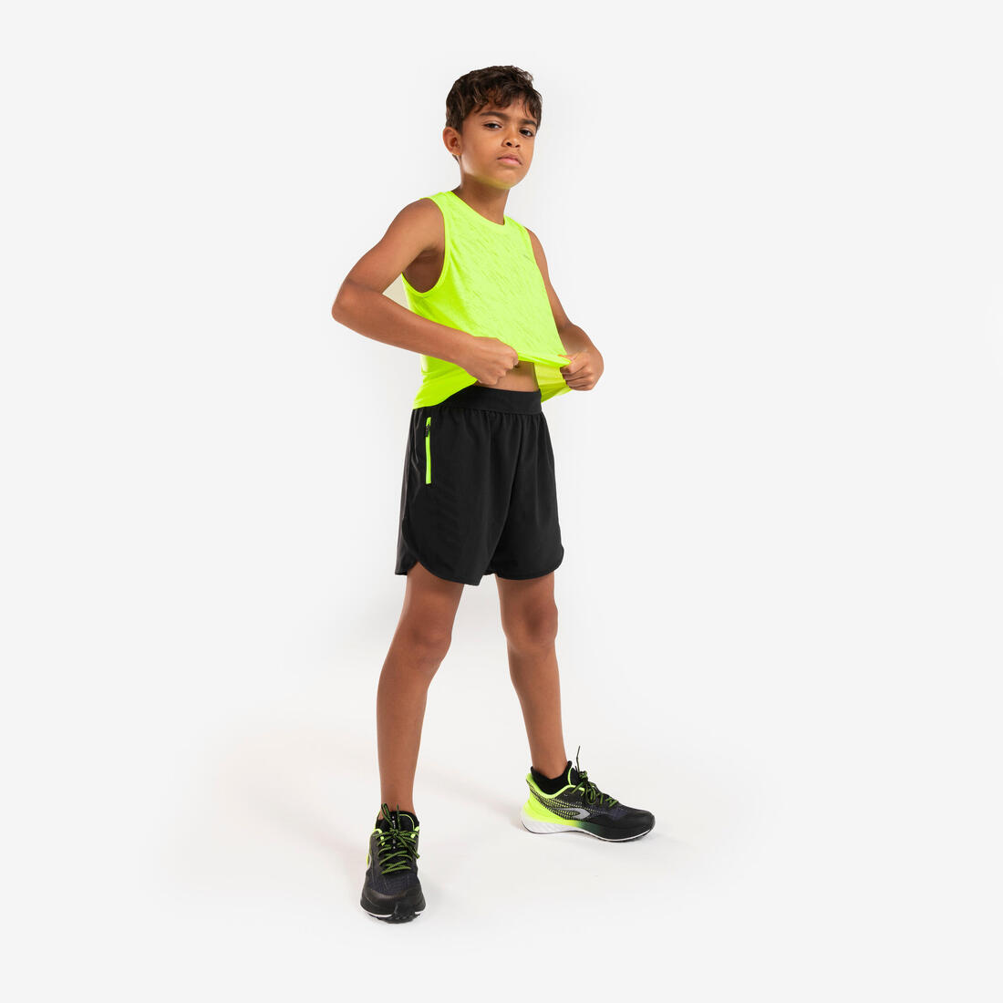 Short de Running respirant Enfant - KIPRUN dry+ 900 noir et gris