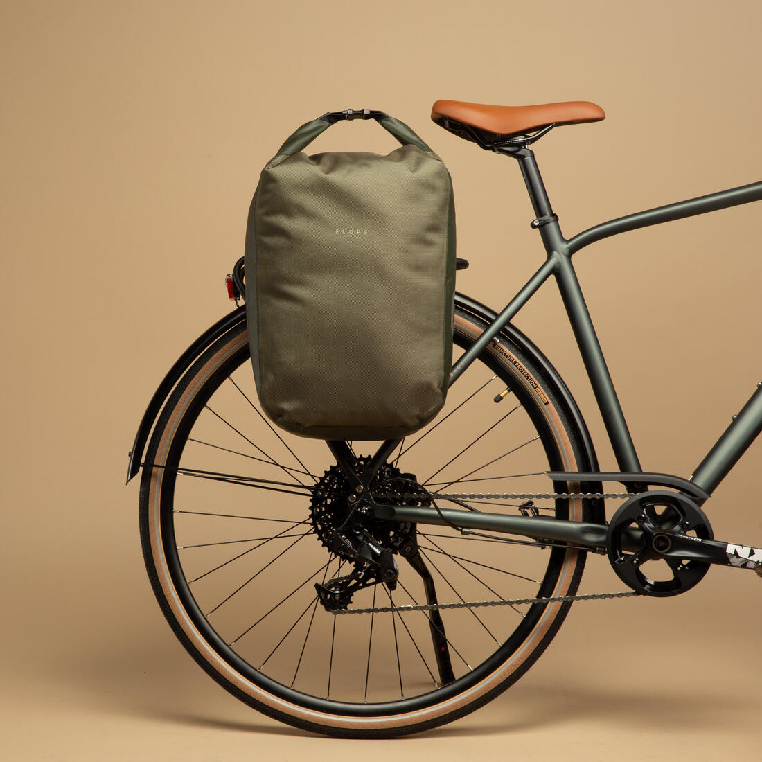 SACOCHE  VELO  500 SUR PORTE BAGAGE 20L  IMPERMÉABLE BLEUE