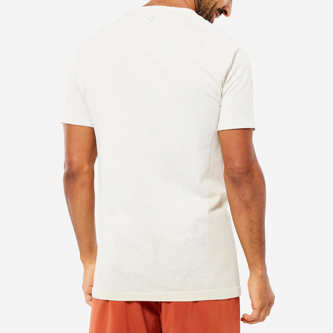 T SHIRT MANCHES COURTES SEAMLESS - SANS COUTURE YOGA DYNAMIQUE HOMME