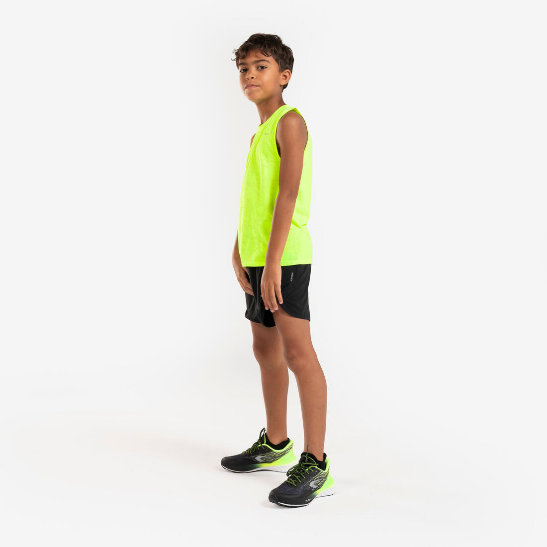 Short de Running respirant Enfant - KIPRUN dry+ 900 noir et gris