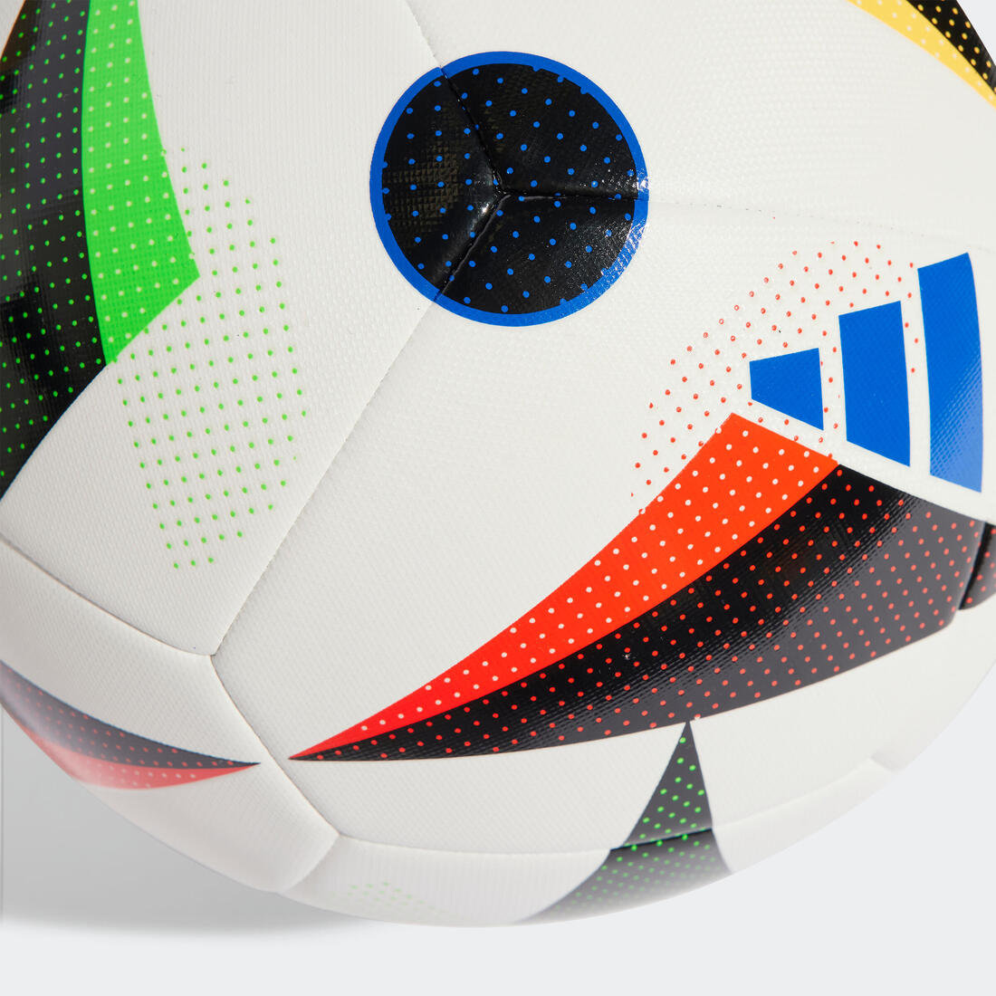 Ballon Adidas d'entraînement Euro 24 Fussballliebe