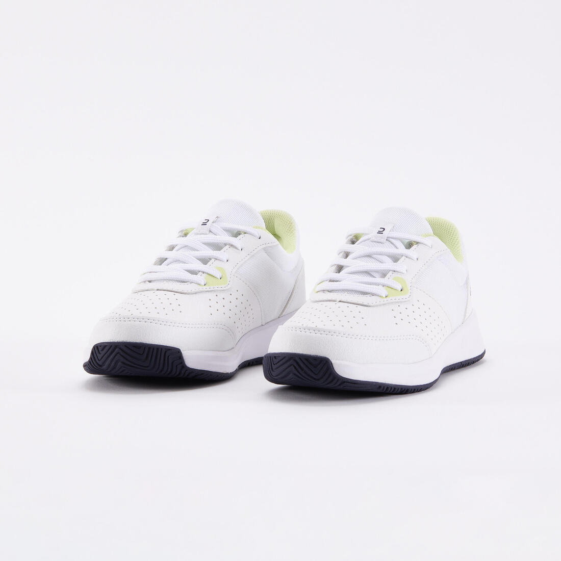 Chaussures de tennis à lacets Enfant - Essentiel