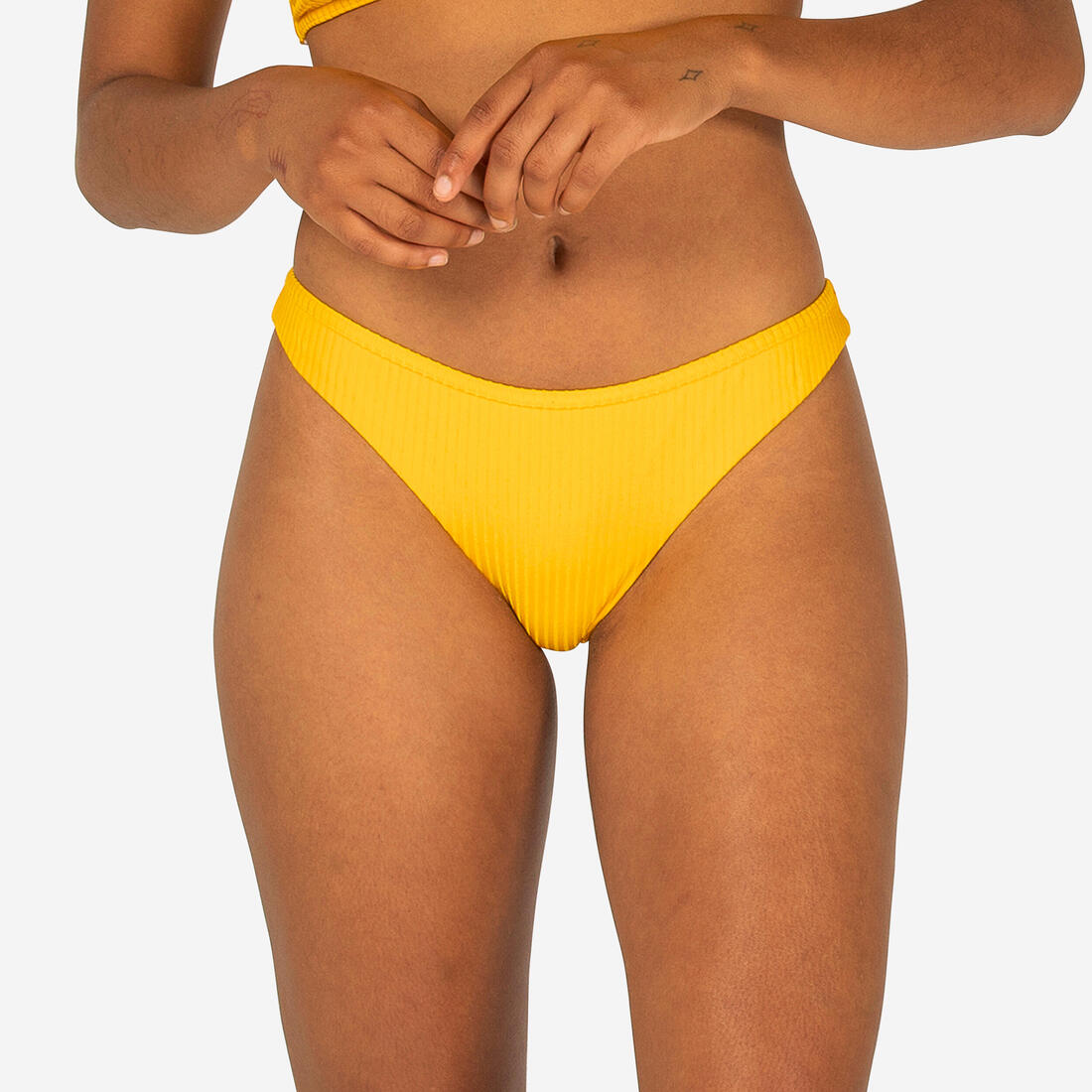 Culotte tanga Lulu unie côtelé très échancrée