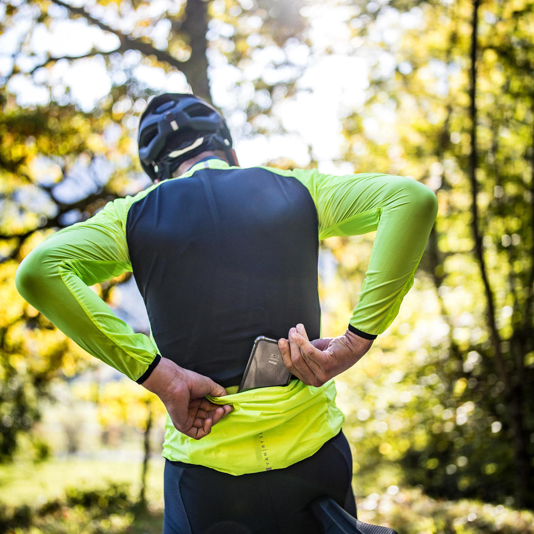 COUPE-VENT VELO ROUTE MANCHES LONGUES HOMME - RACER ULTRA-LIGHT