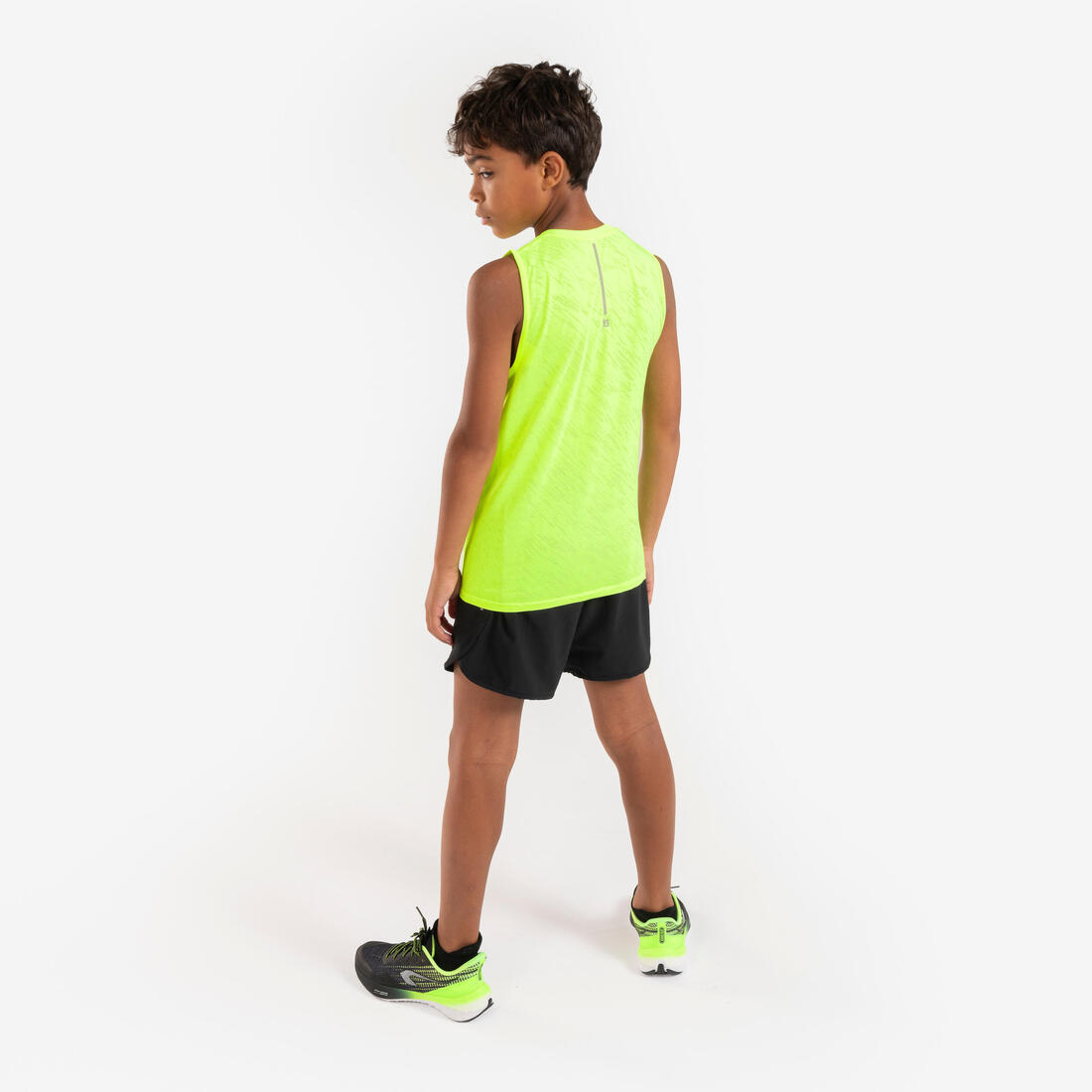 Short de Running respirant Enfant - KIPRUN dry+ 900 noir et gris