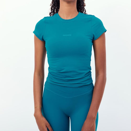 





REU Top Define Teal