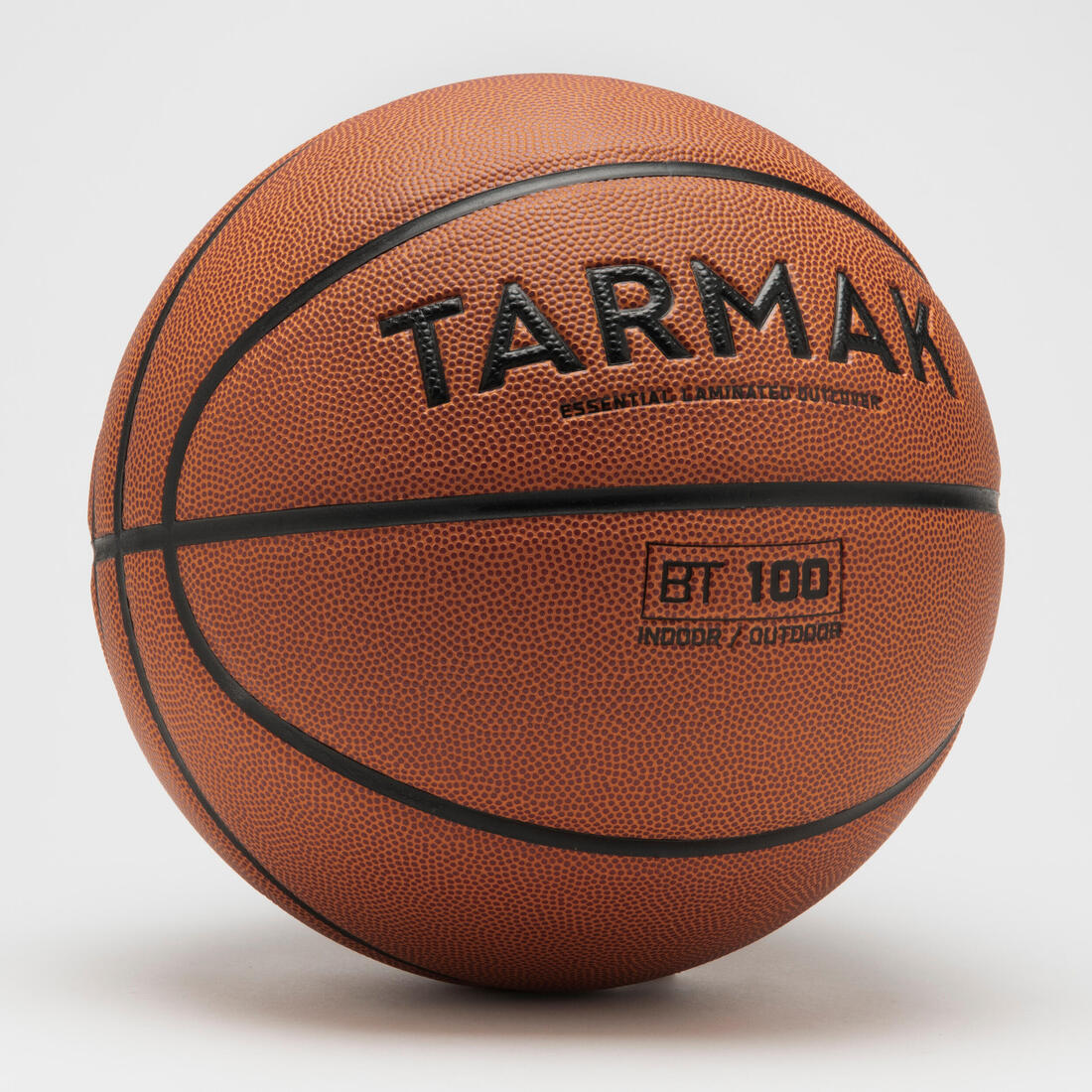 Ballon de basket BT100 de taille 7 orange pour les hommes à partir de 13 ans .