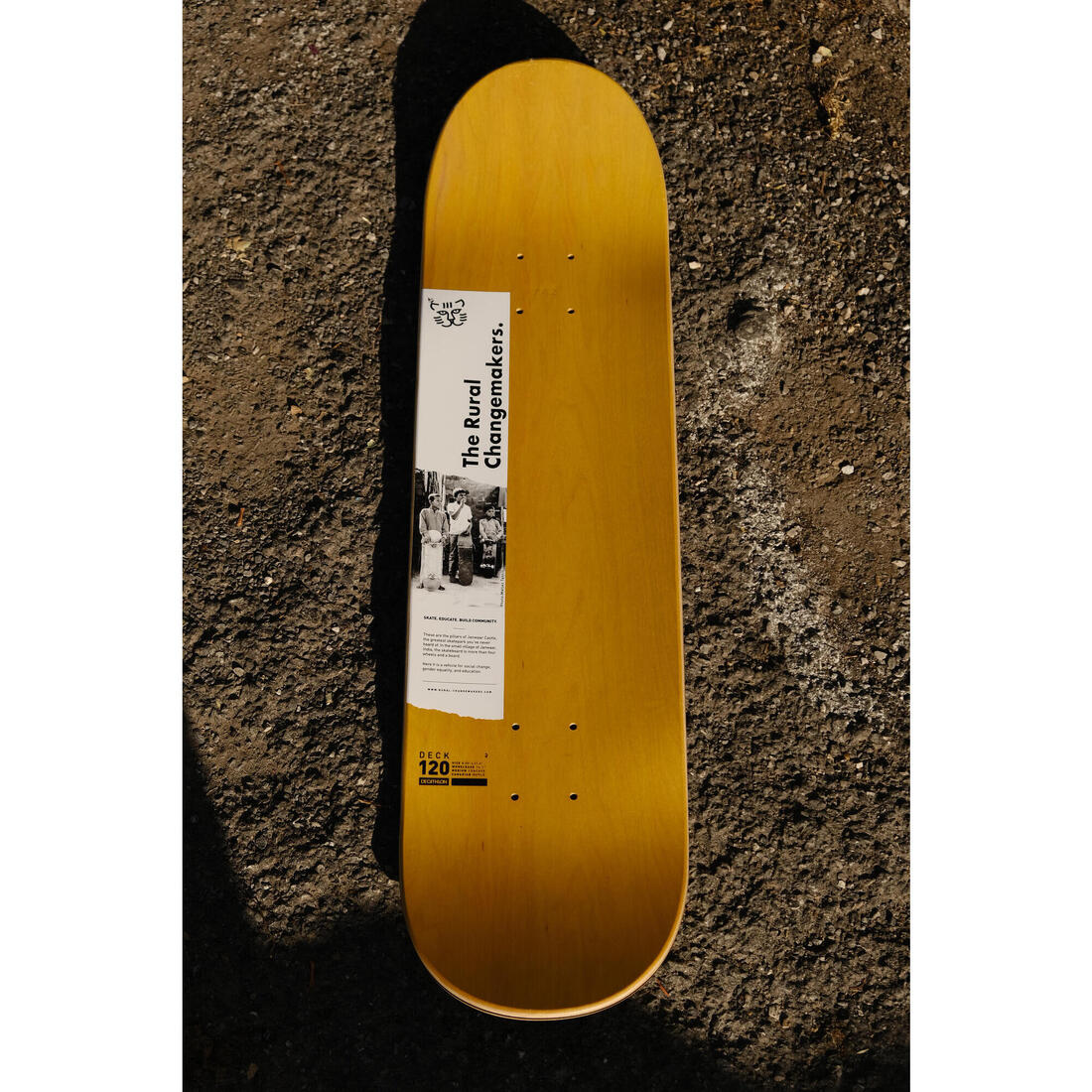 PLANCHE DE SKATE EN ERABLE DK120 "RURAL CHANGEMAKERS" TAILLE 8"