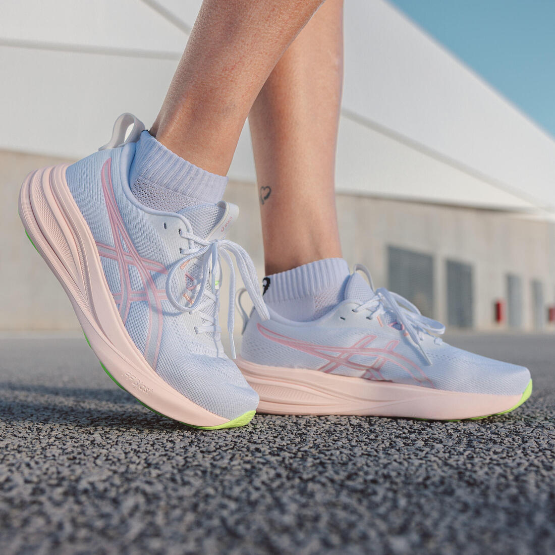 Chaussure de running femme, Asics Gel-Pulse blanc et