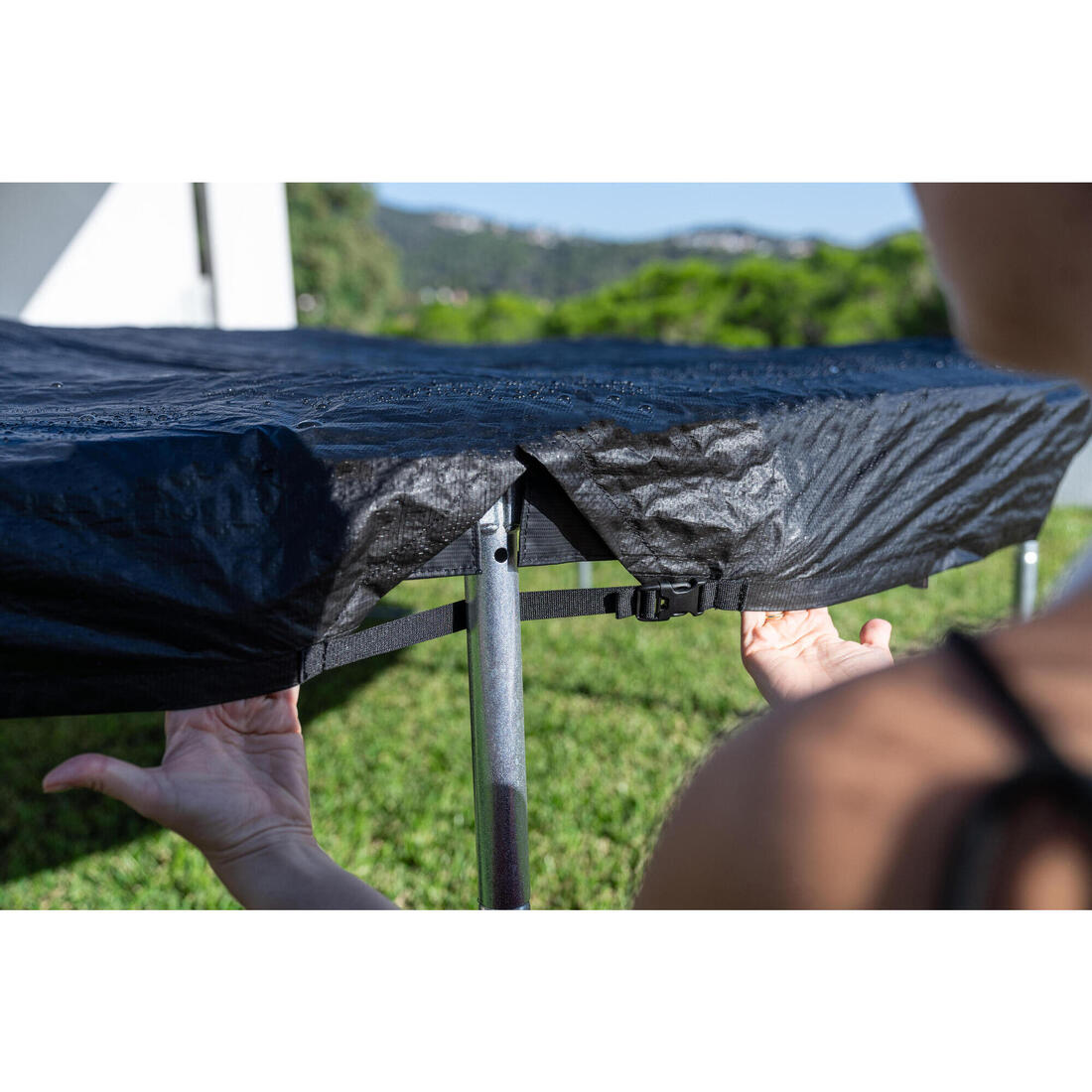 Bâche de protection pour trampoline 240