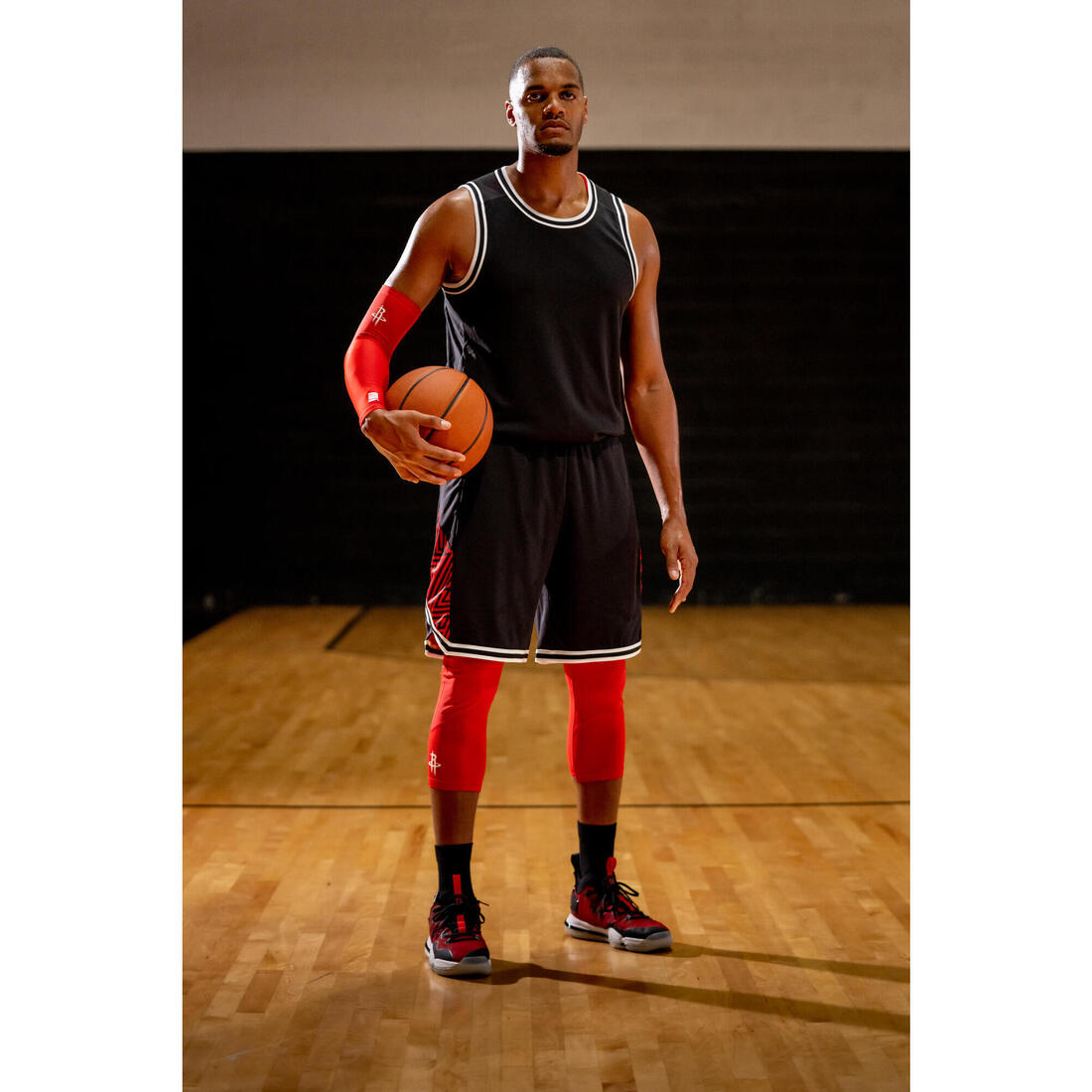 SOUS MAILLOT BASKETBALL COUPE SLIM HOMME UT500 NOIR LOS ANGELES LAKERS NBA
