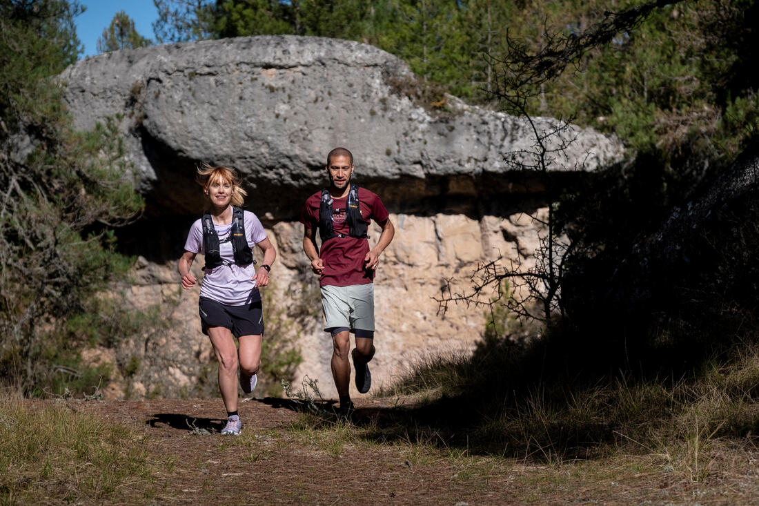 Short de trail running baggy femme noir